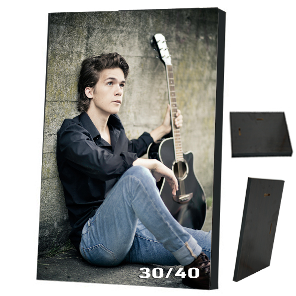 תמונה על פלטת עץ